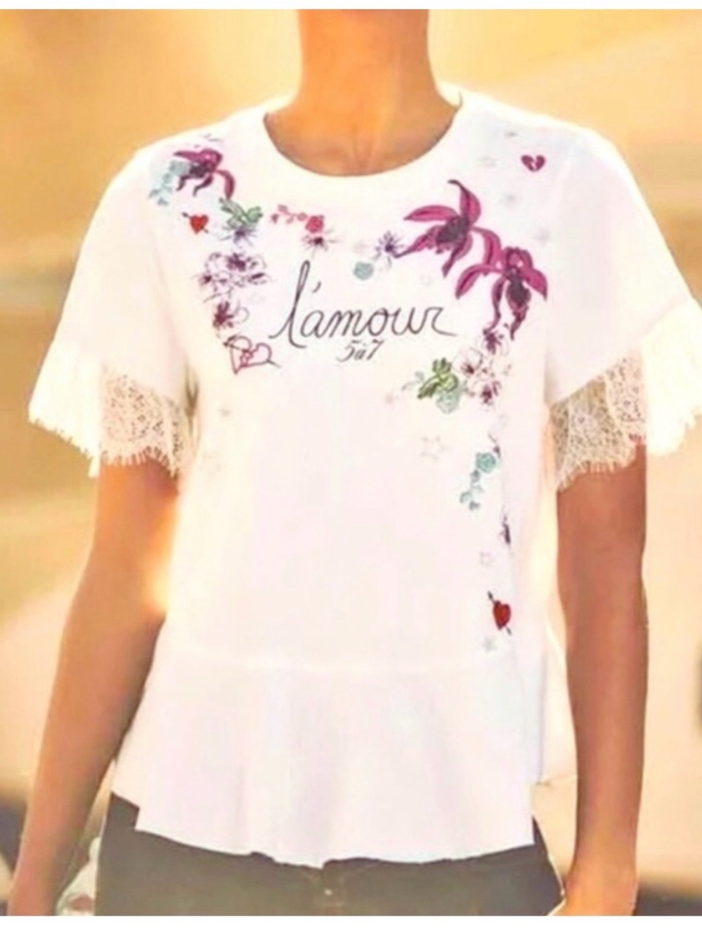 Cinq a Sept Embroidered Tee w/ Lace Detail XS/S